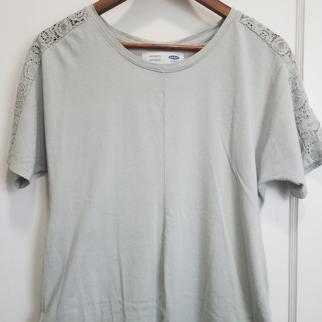 Old Navy Grey Maternity T-Shirt Blouse